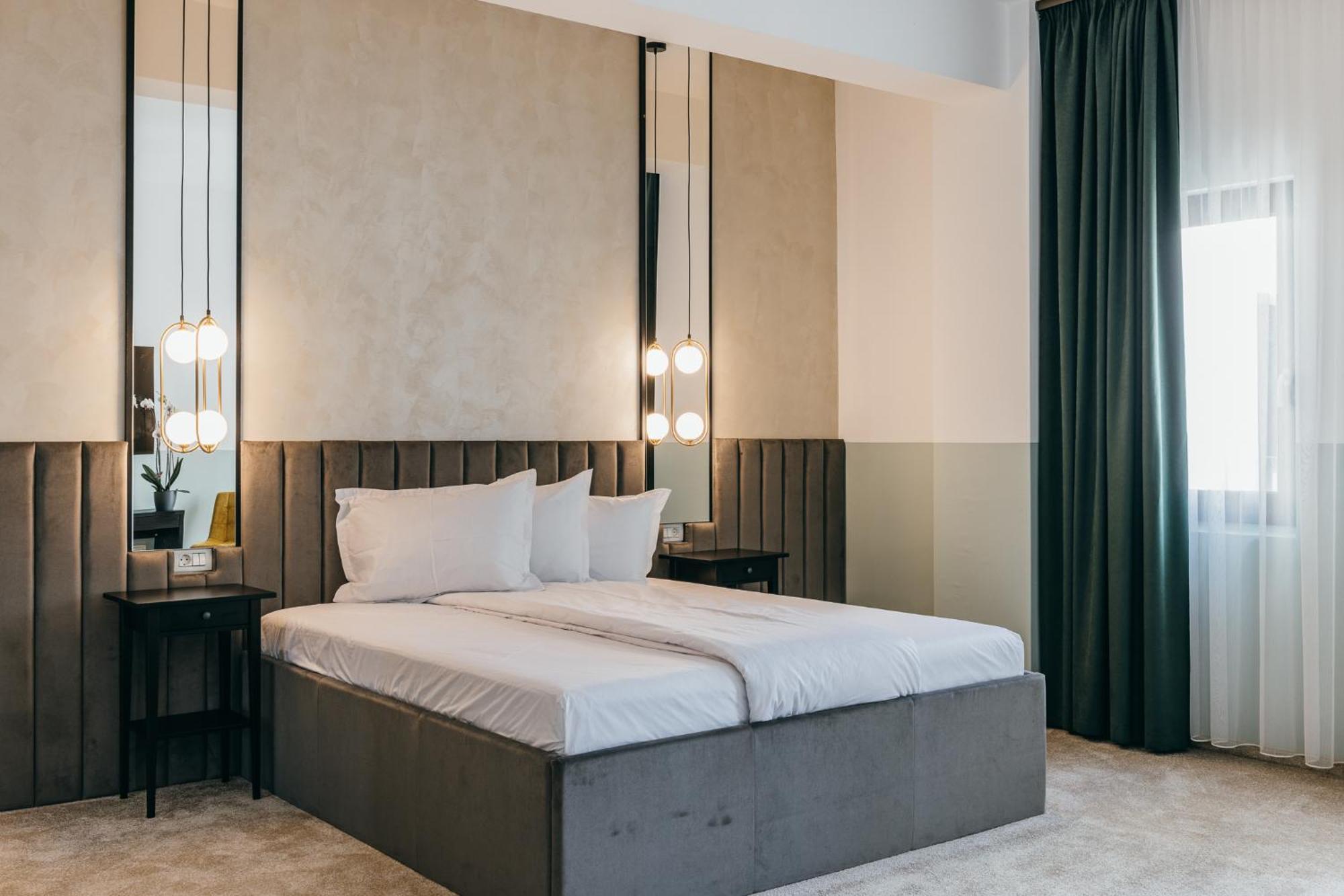 Hotel Agora Mures Târgu-Mureş Esterno foto