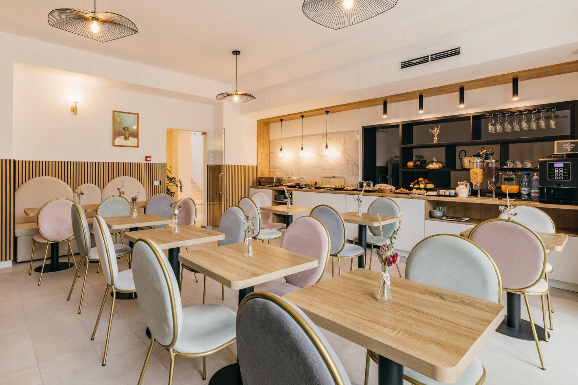Hotel Agora Mures Târgu-Mureş Esterno foto